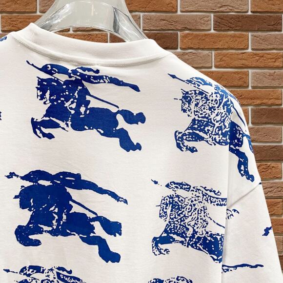 Burberry White Short Sleeve - Picture 3 of 4